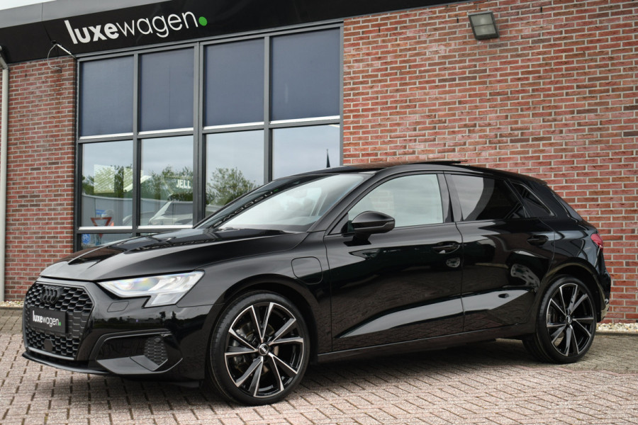 Audi A3 Sportback 40 TFSI e S-Line Pano 19inch Optic-black Carplay