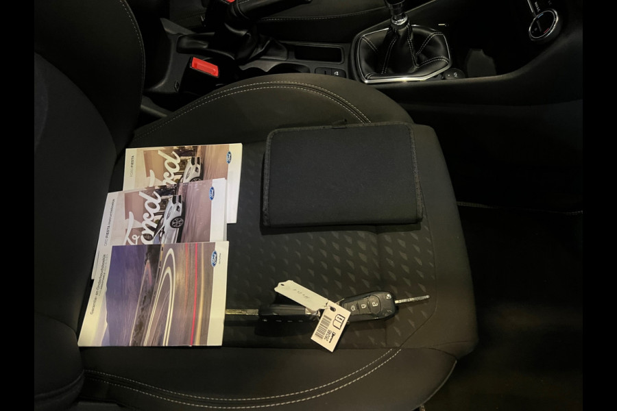 Ford Fiesta 1.0 EcoBoost Titanium|1e Eigenaar|Led|PDC|Carplay|Dealer Onderhouden