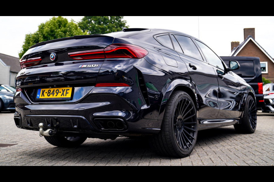 BMW X6 M50i High Executive | Carbon inleg | Krystallen Pook | Harman/Kardon | X6M look | 360 | Uitlaatklep | BMW Drive Assisted |