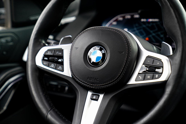 BMW X6 M50i High Executive | Carbon inleg | Krystallen Pook | Harman/Kardon | X6M look | 360 | Uitlaatklep | BMW Drive Assisted |