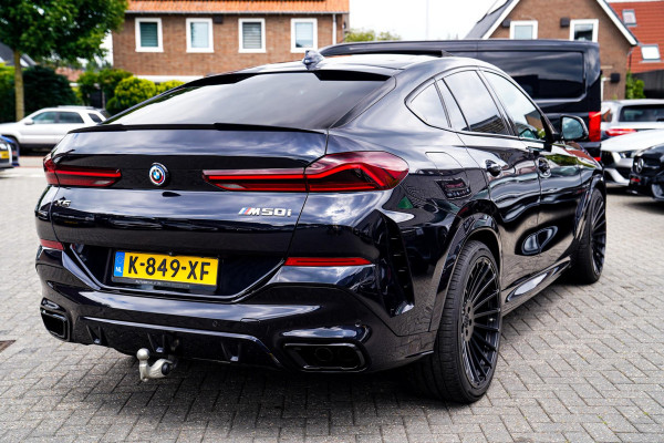 BMW X6 M50i High Executive | Carbon inleg | Krystallen Pook | Harman/Kardon | X6M look | 360 | Uitlaatklep | BMW Drive Assisted |