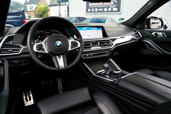 BMW X6 M50i High Executive | Carbon inleg | Krystallen Pook | Harman/Kardon | X6M look | 360 | Uitlaatklep | BMW Drive Assisted |