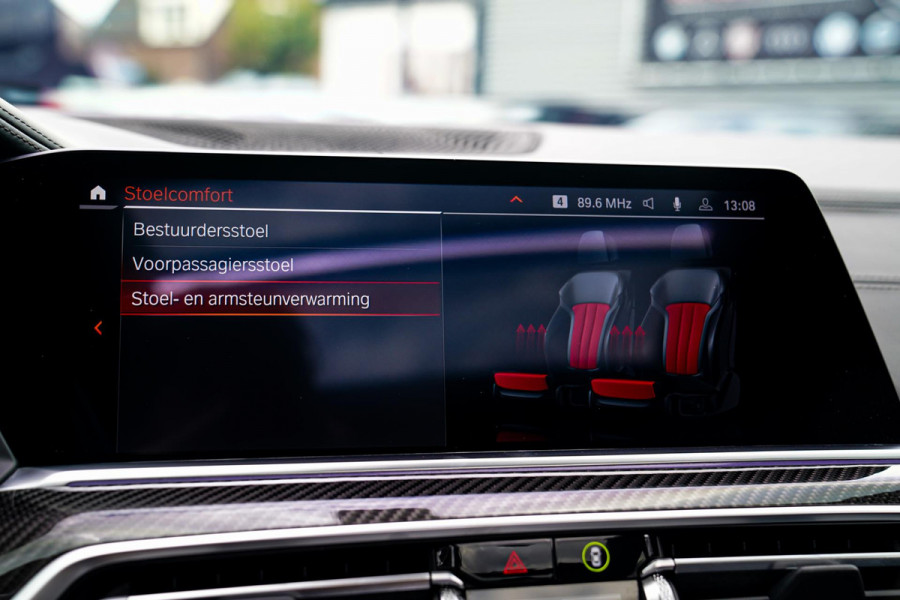 BMW X6 M50i High Executive | Carbon inleg | Krystallen Pook | Harman/Kardon | X6M look | 360 | Uitlaatklep | BMW Drive Assisted |