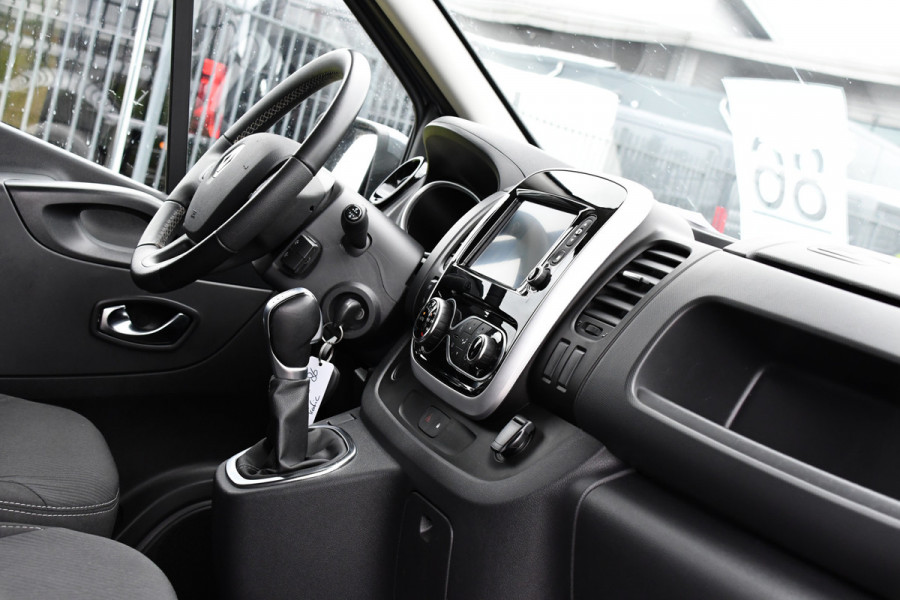 Renault Trafic 2.0 dCi 170 T29 L2H1 Luxe Cruise, Camera, Carplay, 170PK, Automaat, Trekhaak, LED, Trekhaak, Sensoren, Uniek!