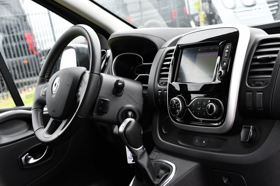 Renault Trafic 2.0 dCi 170 T29 L2H1 Luxe Cruise, Camera, Carplay, 170PK, Automaat, Trekhaak, LED, Trekhaak, Sensoren, Uniek!