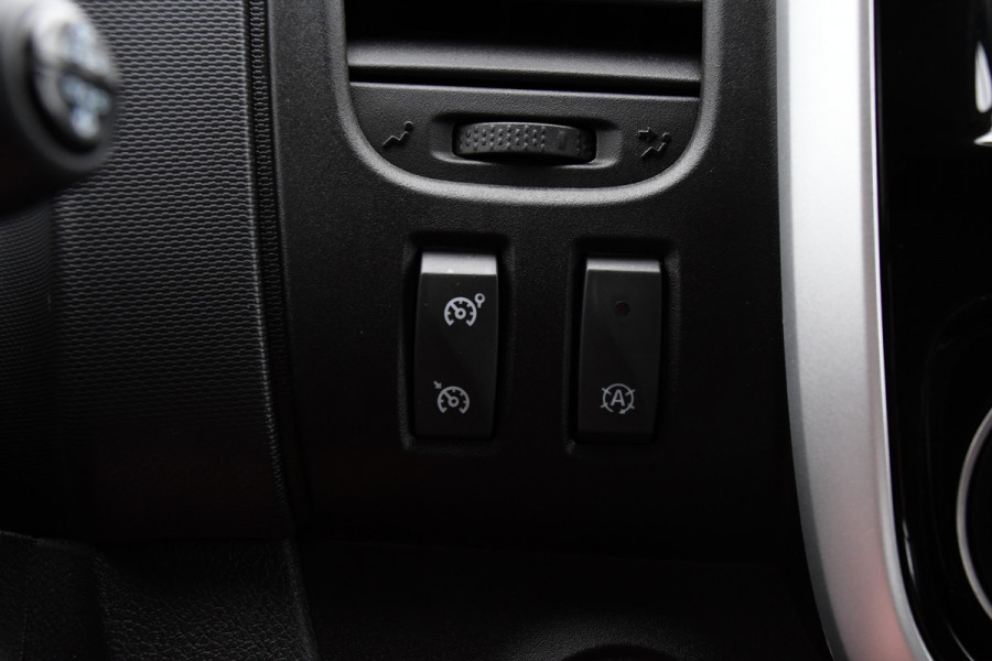 Renault Trafic 2.0 dCi 170 T29 L2H1 Luxe Cruise, Camera, Carplay, 170PK, Automaat, Trekhaak, LED, Trekhaak, Sensoren, Uniek!
