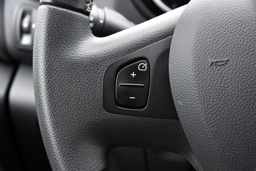 Renault Trafic 2.0 dCi 170 T29 L2H1 Luxe Cruise, Camera, Carplay, 170PK, Automaat, Trekhaak, LED, Trekhaak, Sensoren, Uniek!