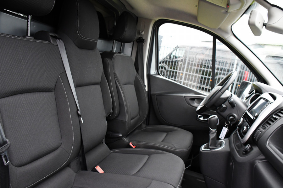 Renault Trafic 2.0 dCi 170 T29 L2H1 Luxe Cruise, Camera, Carplay, 170PK, Automaat, Trekhaak, LED, Trekhaak, Sensoren, Uniek!