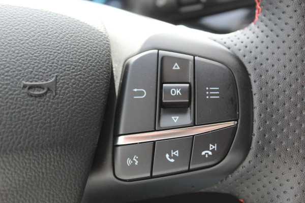 Ford Kuga 2.5-225pk PHEV ST-Line X. , Mooie Hoge zit , 1500kg Trekgewicht Hybride rijden voor een redelijke prijs ! Stoel- en voorraamverwarming, B&O soundsystem, navigatie, telefoonvoorb., metallic lak, LM wielen, side- en lane assist, camera v+a, adaptive cruise control, elektr. achterklep etc., etc.