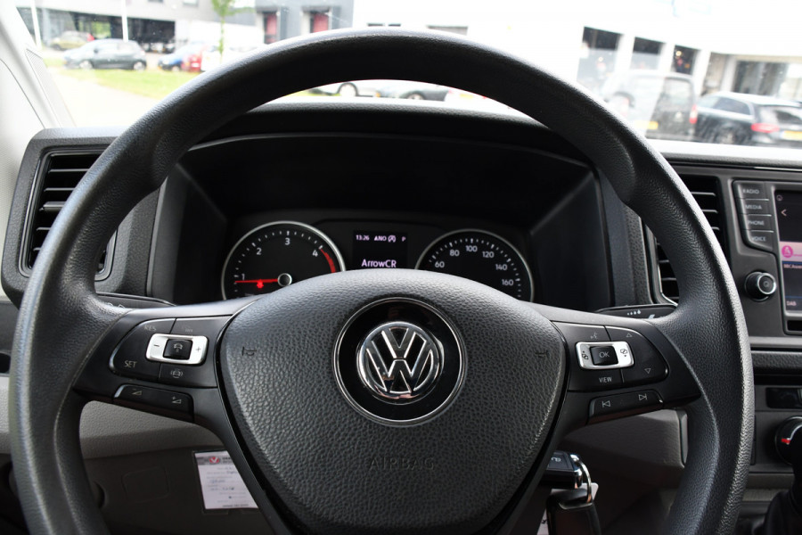 Volkswagen Crafter 2.0 TDI L3H2 Highline PB Edition Adaptieve Cruise, Camera, 360 Sensoren, Carplay, LED, Trekhaak, Automaat, Uniek!