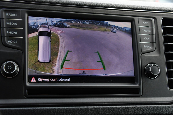 Volkswagen Crafter 2.0 TDI L3H2 Highline PB Edition Adaptieve Cruise, Camera, 360 Sensoren, Carplay, LED, Trekhaak, Automaat, Uniek!