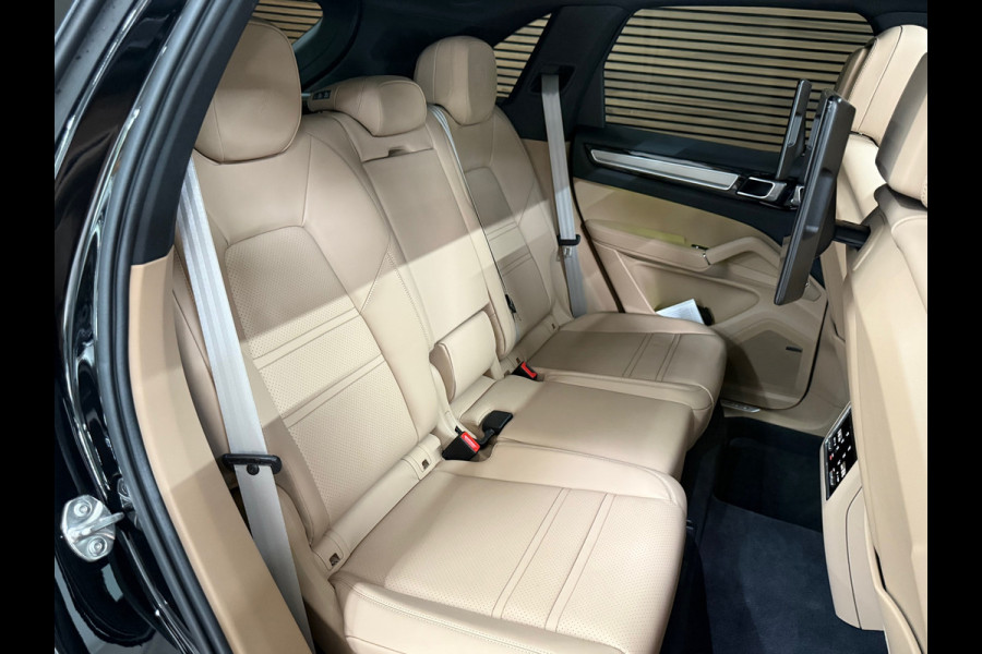 Porsche Cayenne 3.0 E-Hybrid Platinum Edition | Sportchrono | Luchtvering | SportDesign