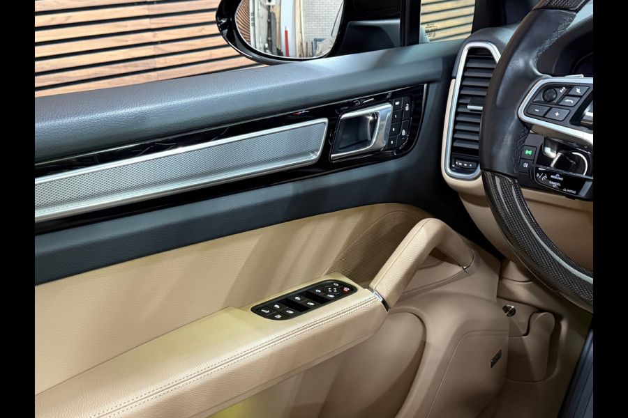 Porsche Cayenne 3.0 E-Hybrid Platinum Edition | Sportchrono | Luchtvering | SportDesign
