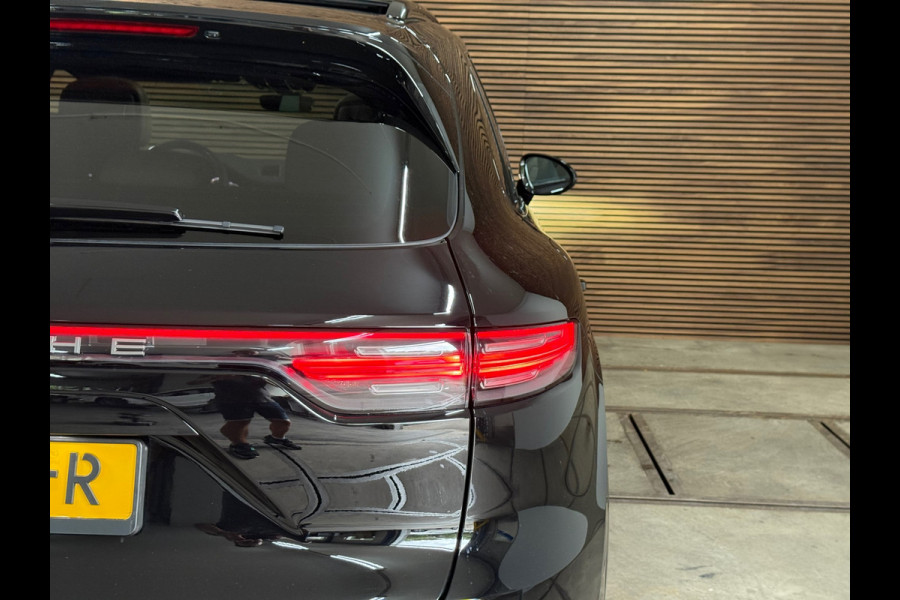 Porsche Cayenne 3.0 E-Hybrid Platinum Edition | Sportchrono | Luchtvering | SportDesign
