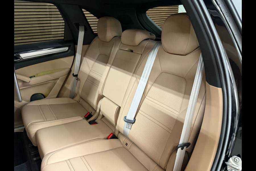 Porsche Cayenne 3.0 E-Hybrid Platinum Edition | Sportchrono | Luchtvering | SportDesign