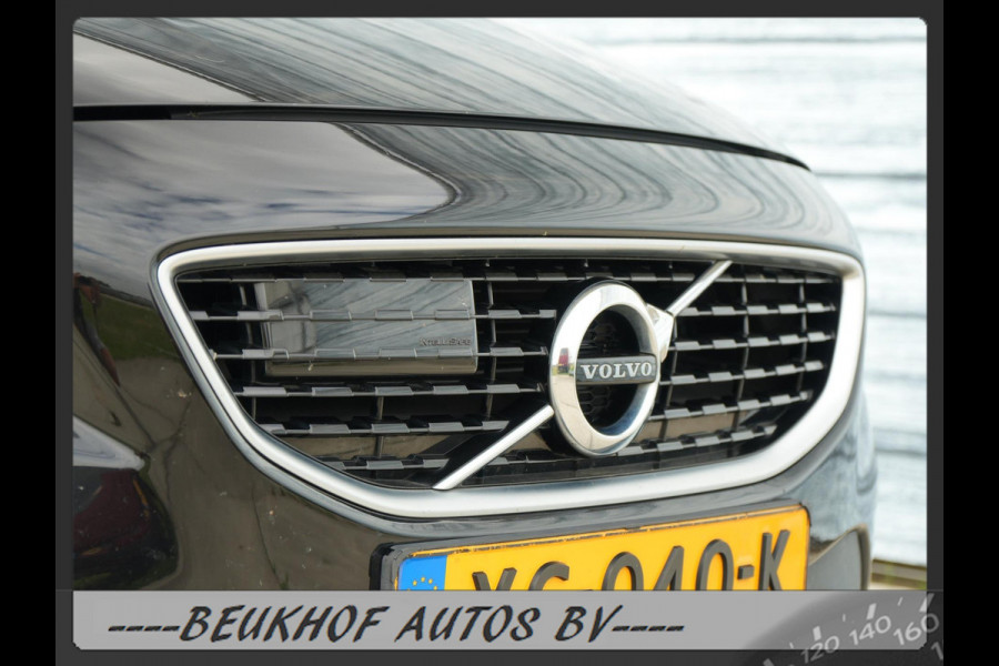 Volvo V40 1.5 T3 Polar+ Panorama Trekhaak Cam Harman Kardon