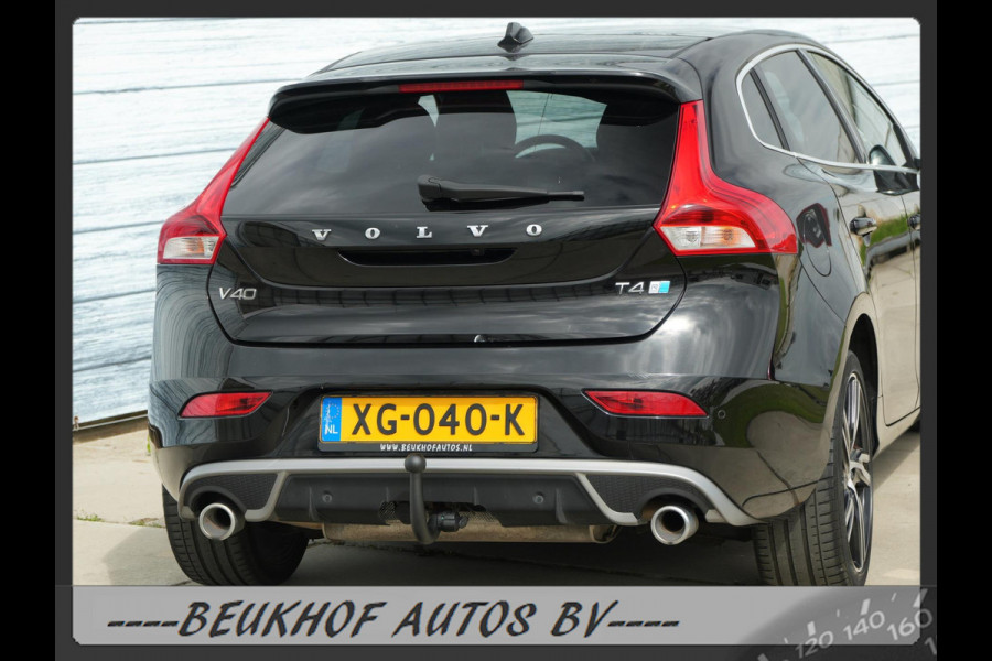 Volvo V40 1.5 T3 Polar+ Panorama Trekhaak Cam Harman Kardon