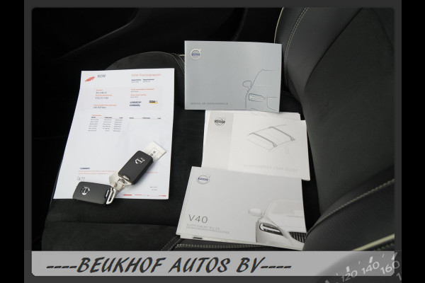 Volvo V40 1.5 T3 Polar+ Panorama Trekhaak Cam Harman Kardon