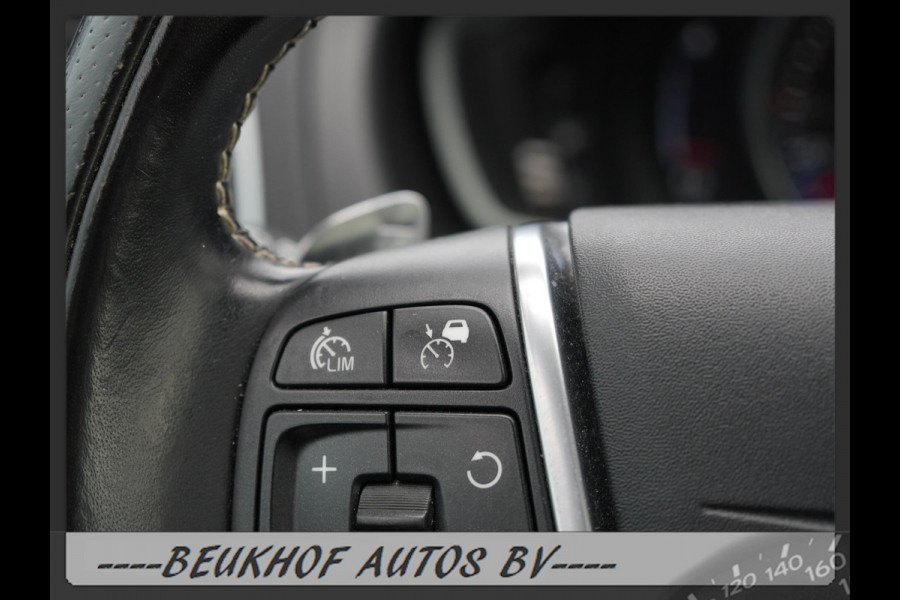 Volvo V40 1.5 T3 Polar+ Panorama Trekhaak Cam Harman Kardon