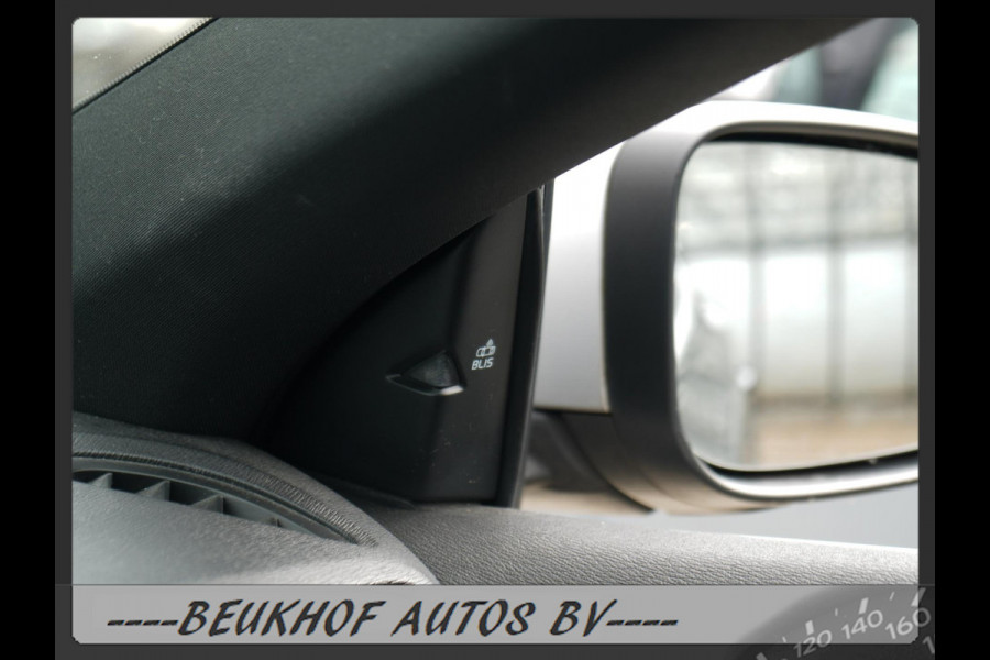 Volvo V40 1.5 T3 Polar+ Panorama Trekhaak Cam Harman Kardon
