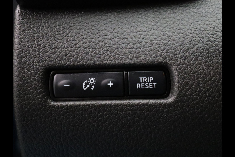 Nissan QASHQAI 160pk DIG-T N-Connecta 360° Camera | Cruise | Navi | Parkeersens. v+a | Trekhaak
