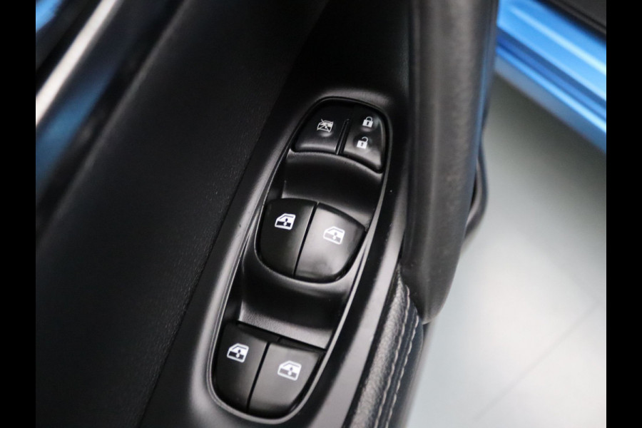 Nissan QASHQAI 160pk DIG-T N-Connecta 360° Camera | Cruise | Navi | Parkeersens. v+a | Trekhaak
