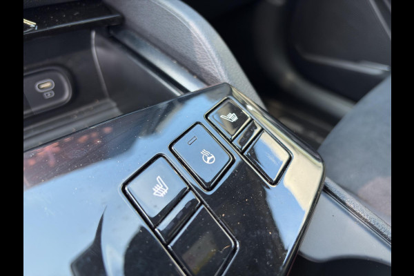 Kia Sportage 1.6 T-GDi Hybrid GT-Line Automaat | Camera | Cruise | Apple Carplay & Android Auto | Stoel & Stuurverwarming | Pano | Elektrische Stoelen | Sensoren |