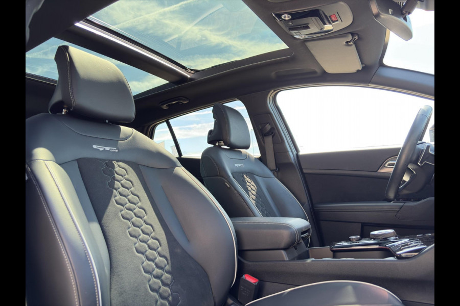 Kia Sportage 1.6 T-GDi Hybrid GT-Line Automaat | Camera | Cruise | Apple Carplay & Android Auto | Stoel & Stuurverwarming | Pano | Elektrische Stoelen | Sensoren |