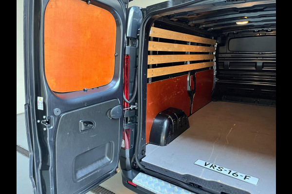 Renault Trafic 2.0 dCi 110PK euro6 T30 L2H1 Comfort 3Persoons, Airco, CruiseControl, Trekhaak, Metallic, RIJKLAARPRIJS!
