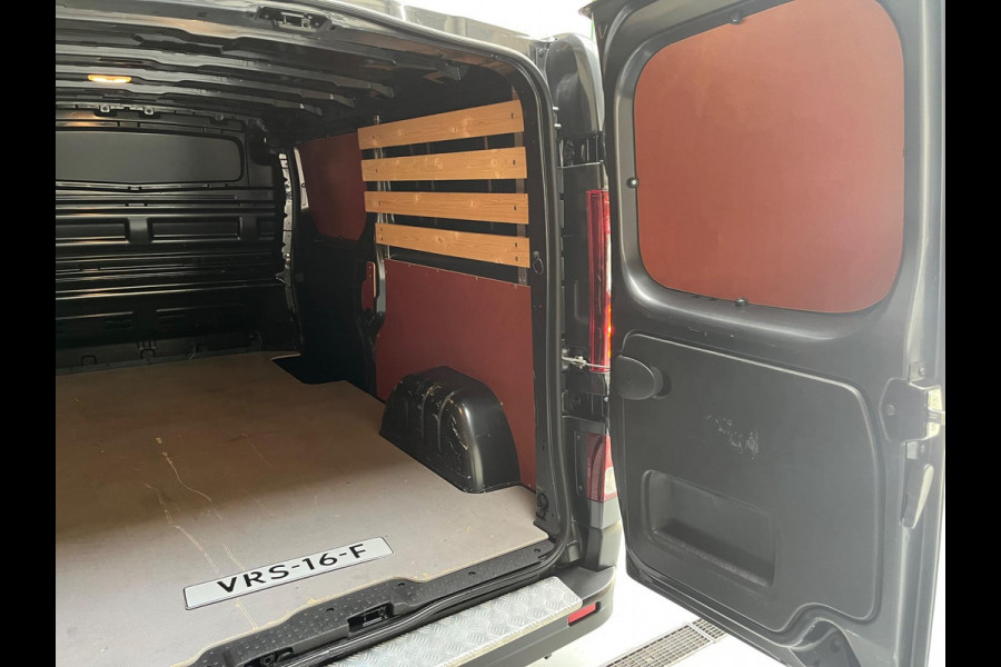 Renault Trafic 2.0 dCi 110PK euro6 T30 L2H1 Comfort 3Persoons, Airco, CruiseControl, Trekhaak, Metallic, RIJKLAARPRIJS!