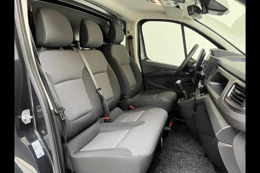 Renault Trafic 2.0 dCi 110PK euro6 T30 L2H1 Comfort 3Persoons, Airco, CruiseControl, Trekhaak, Metallic, RIJKLAARPRIJS!