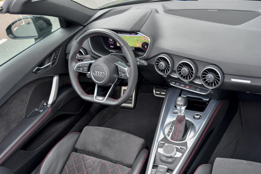 Audi TT Roadster 40 TFSI Pro line S Competiton. RS Stoelen, Keyless, CarPlay, Matrix!