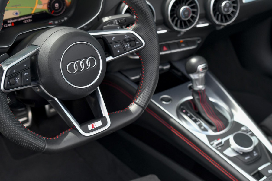 Audi TT Roadster 40 TFSI Pro line S Competiton. RS Stoelen, Keyless, CarPlay, Matrix!