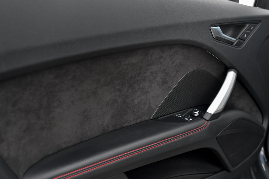 Audi TT Roadster 40 TFSI Pro line S Competiton. RS Stoelen, Keyless, CarPlay, Matrix!