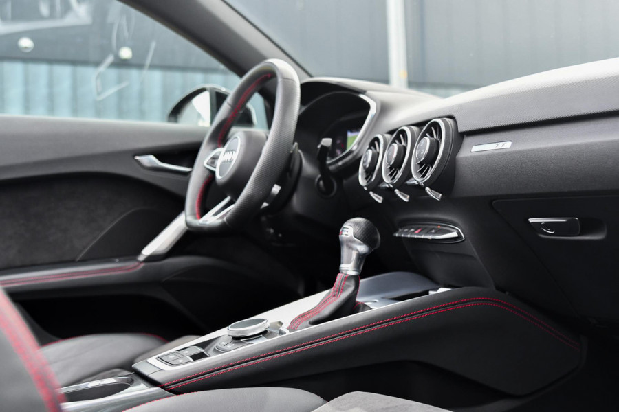 Audi TT Roadster 40 TFSI Pro line S Competiton. RS Stoelen, Keyless, CarPlay, Matrix!