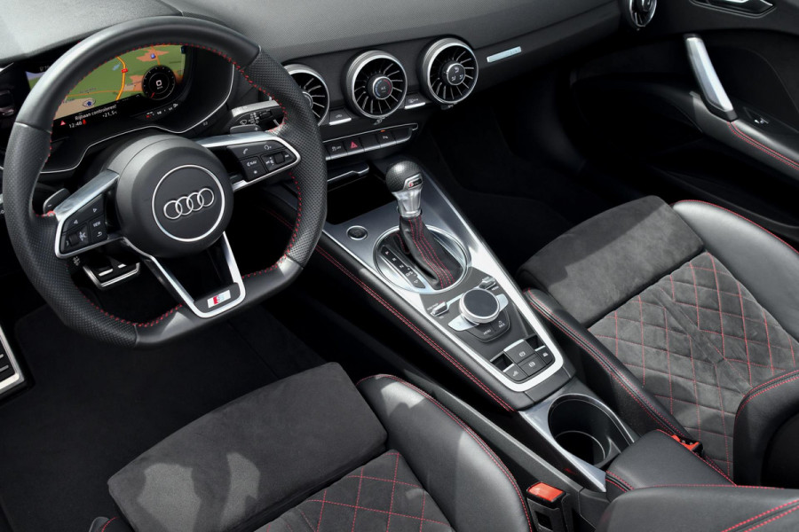 Audi TT Roadster 40 TFSI Pro line S Competiton. RS Stoelen, Keyless, CarPlay, Matrix!