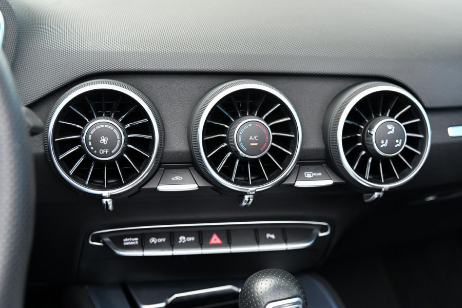 Audi TT Roadster 40 TFSI Pro line S Competiton. RS Stoelen, Keyless, CarPlay, Matrix!