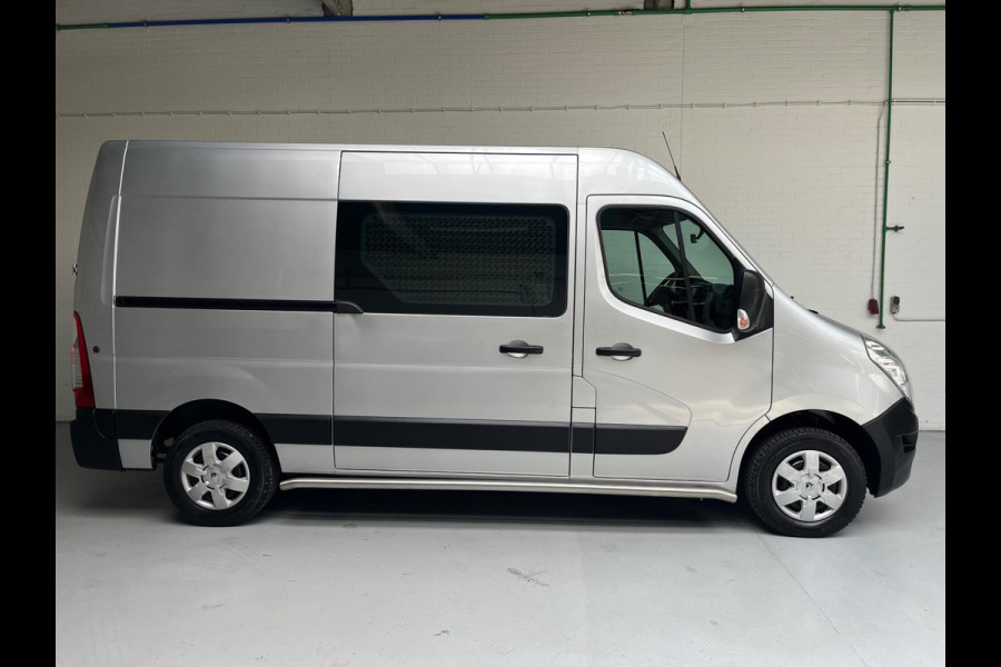 Renault Master 2.3 dCi 110PK euro6 L2H2 Stop & Start 3Persoons Unieke en originele kilometerstand! RIJKLAARPRIJS!
