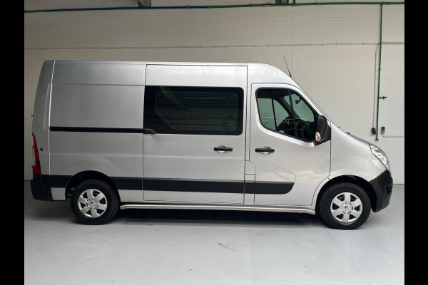 Renault Master 2.3 dCi 110PK euro6 L2H2 Stop & Start 3Persoons Unieke en originele kilometerstand! RIJKLAARPRIJS!