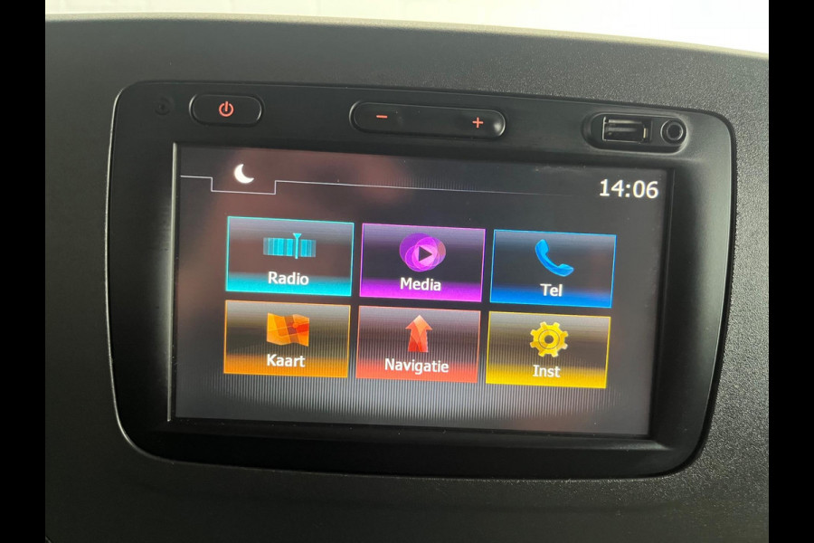 Renault Master 2.3 dCi 110PK euro6 L2H2 Stop & Start 3Persoons Unieke en originele kilometerstand! RIJKLAARPRIJS!