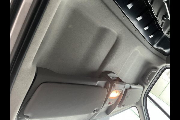 Renault Master 2.3 dCi 110PK euro6 L2H2 Stop & Start 3Persoons Unieke en originele kilometerstand! RIJKLAARPRIJS!
