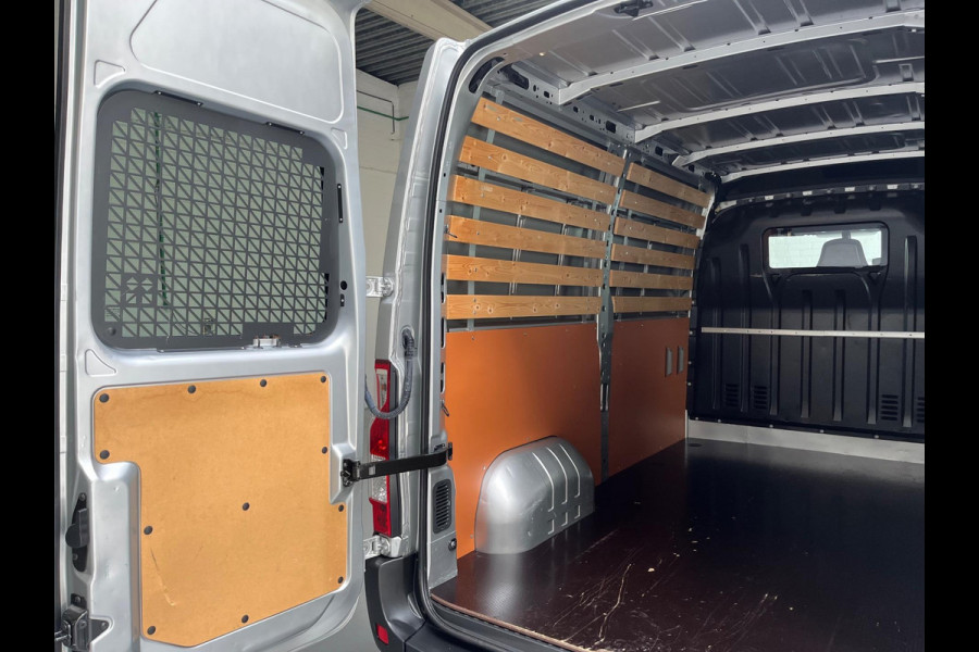 Renault Master 2.3 dCi 110PK euro6 L2H2 Stop & Start 3Persoons Unieke en originele kilometerstand! RIJKLAARPRIJS!