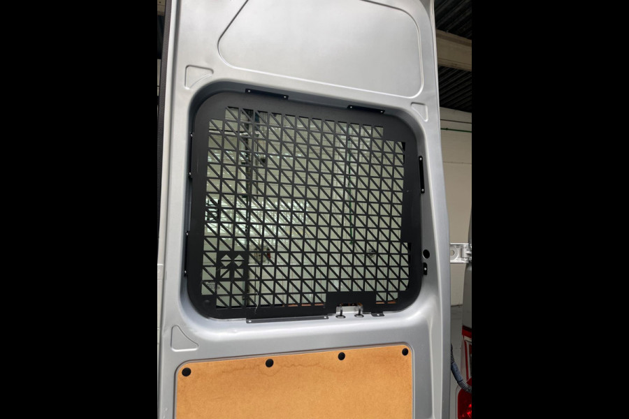Renault Master 2.3 dCi 110PK euro6 L2H2 Stop & Start 3Persoons Unieke en originele kilometerstand! RIJKLAARPRIJS!