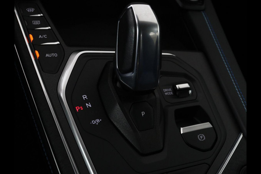 Lynk & Co 01 1.5 Plug In | Panoramadak | Infinity by Harman | Camera | Adaptive cruise | Stoelverwarming | Carplay | Memory | Full LED