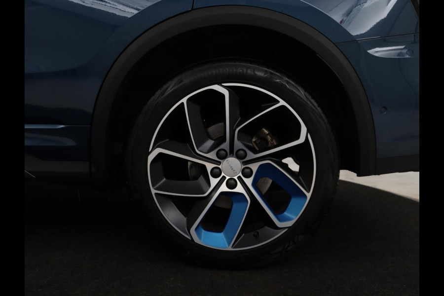 Lynk & Co 01 1.5 Plug In | Panoramadak | Infinity by Harman | Camera | Adaptive cruise | Stoelverwarming | Carplay | Memory | Full LED