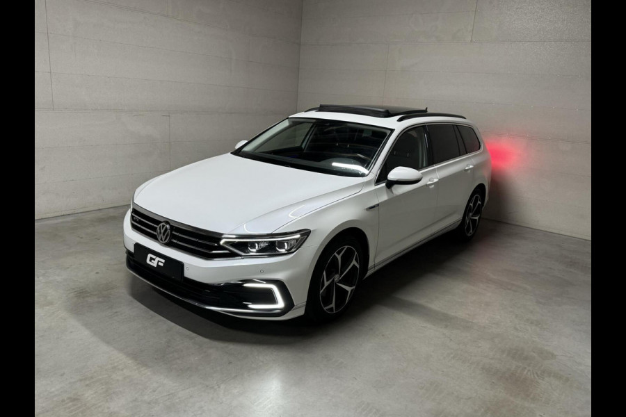 Volkswagen Passat Variant 1.4 TSI PHEV GTE Pano Leer Virtual Carplay Trekh.