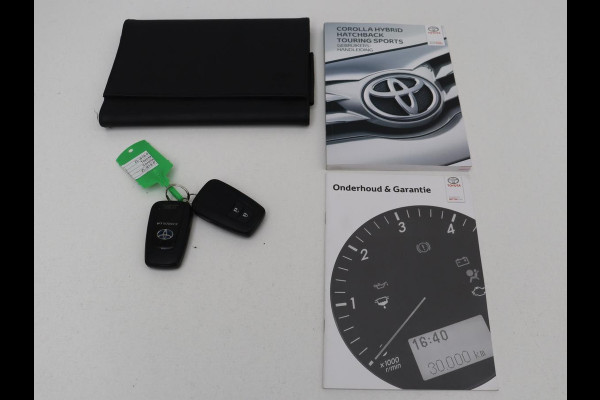 Toyota Corolla 1.8 Hybrid Business Intro | Head-Up | Stoelverwarming | Adaptive cruise | Carplay | Carplay | Navigatie | Keyless | Park Assist