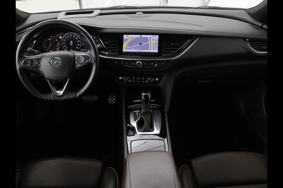 Opel Insignia Grand Sport 1.6 CDTI Innovation | OPC Line | Head-Up | Stoelventilatie | Leder | Massage | 360 camera | Carplay | AGR Stoel | Matrix LED | Navigatie | Stoel & stuurverwarming