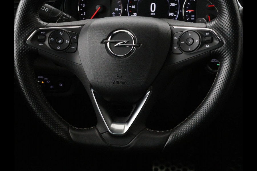 Opel Insignia Grand Sport 1.6 CDTI Innovation | OPC Line | Head-Up | Stoelventilatie | Leder | Massage | 360 camera | Carplay | AGR Stoel | Matrix LED | Navigatie | Stoel & stuurverwarming