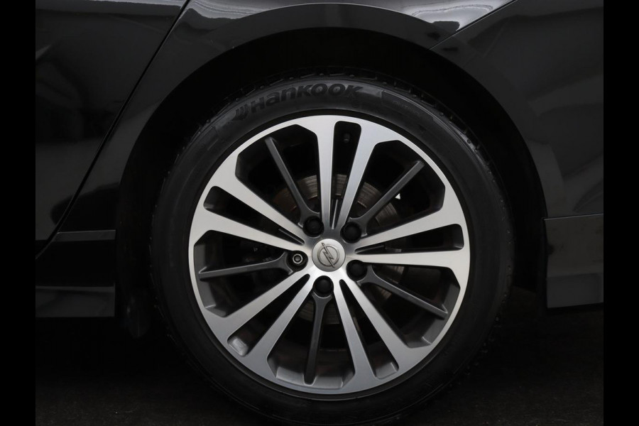 Opel Insignia Grand Sport 1.6 CDTI Innovation | OPC Line | Head-Up | Stoelventilatie | Leder | Massage | 360 camera | Carplay | AGR Stoel | Matrix LED | Navigatie | Stoel & stuurverwarming